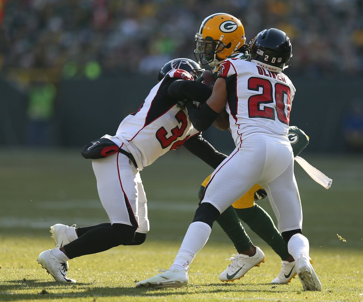 Photos: Falcons look to end losing streak