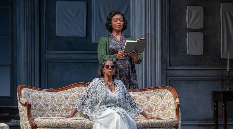 The stars of the opera "Vanessa" include Nicole Heaston (seated) and Zoie Reams, who are part of a dysfunctional family. Photo: William Struhs