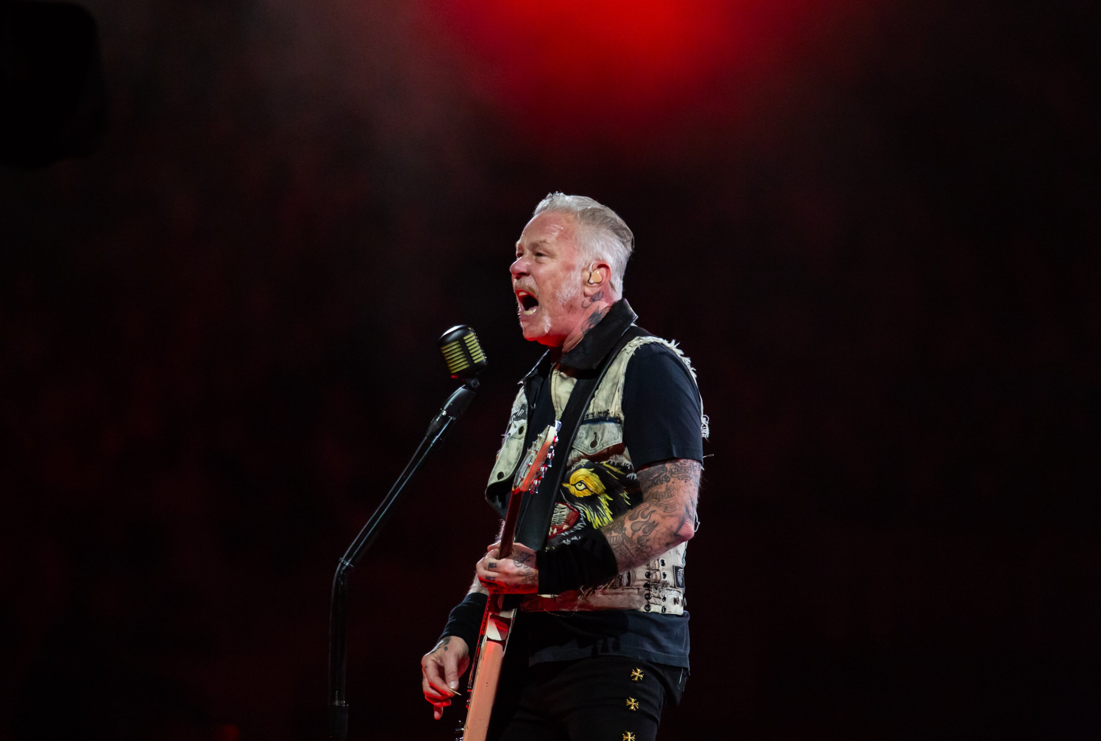 James Hetfield and Metallica played to a sold out Mercedes-Benz Stadium. (Ryan Fleisher for the AJC)