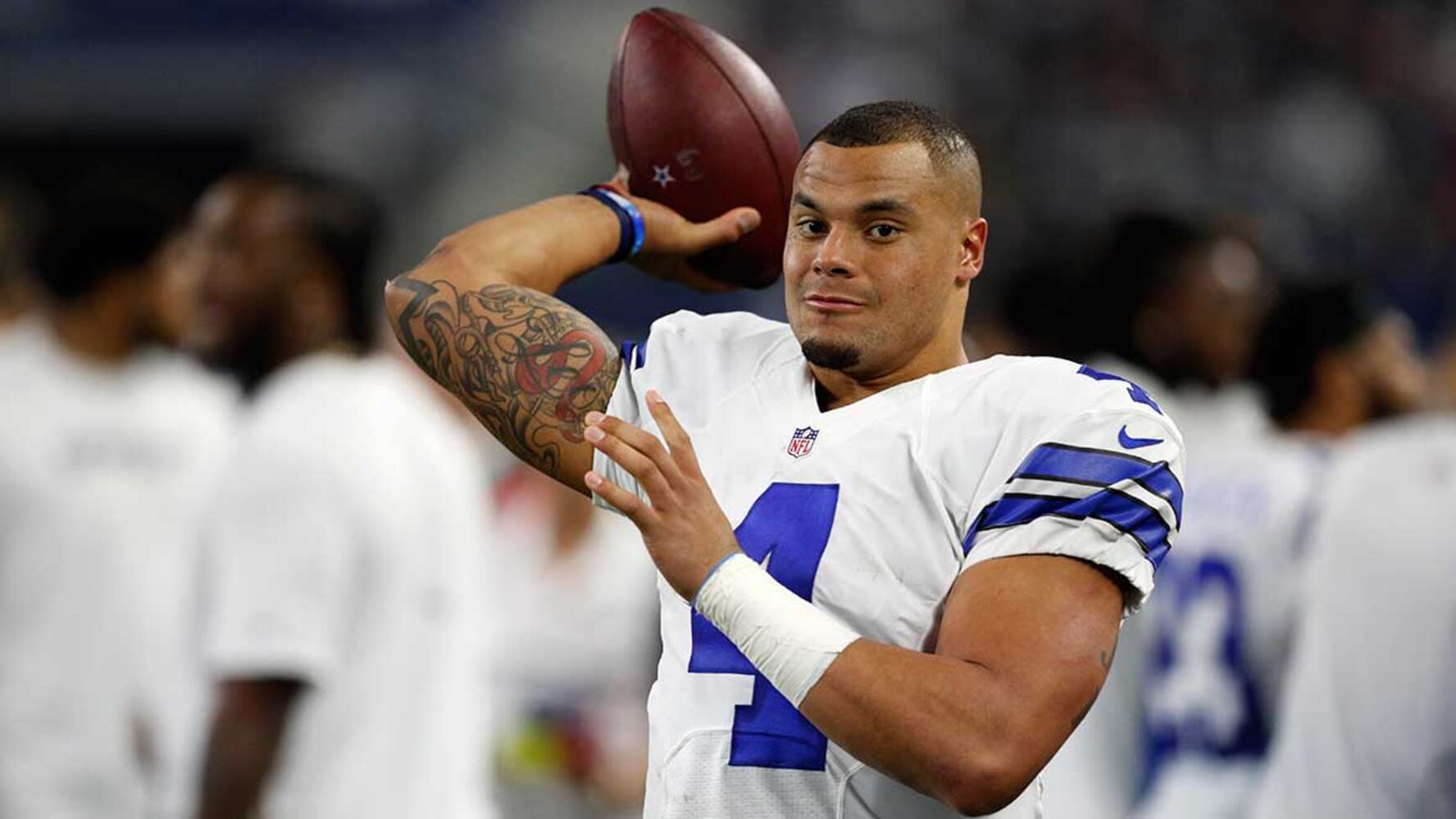 Photos: Salaries of QBs in NFL playoffs