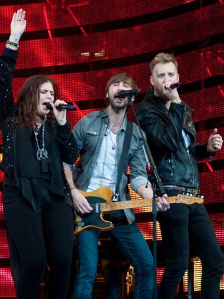 Lady Antebellum at RodeoHouston 2013