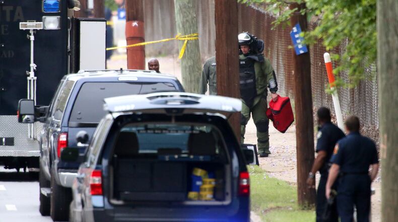 A busy westside intersection has reopened after being shut down during Wednesday’s morning commute while authorities investigated a suspicious package. According to Atlanta police dispatchers, the red duffel bag was found before 7:30 a.m. near the intersection of Joseph E. Lowery Boulevard and West Marietta Street.