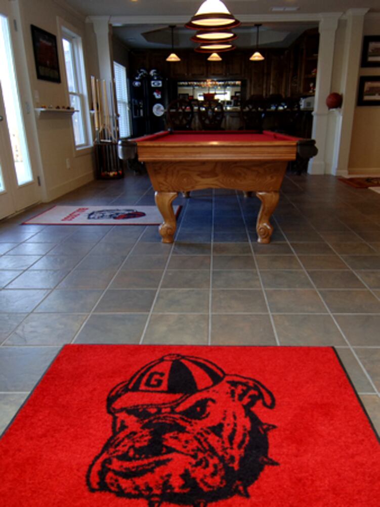 Home of former UGA, Falcons player back in shape