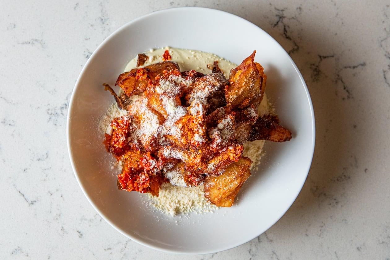 The White Bull’s Crispy Potatoes with Garlic Aioli. (Aaliyah Man for the AJC)