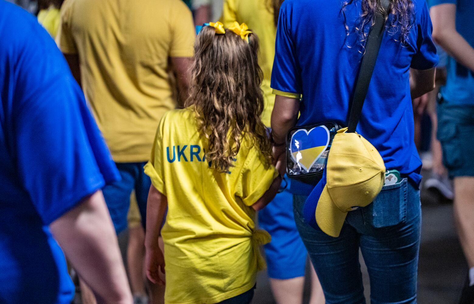 Helping Ukraine supporters attend Braves game for the cause
