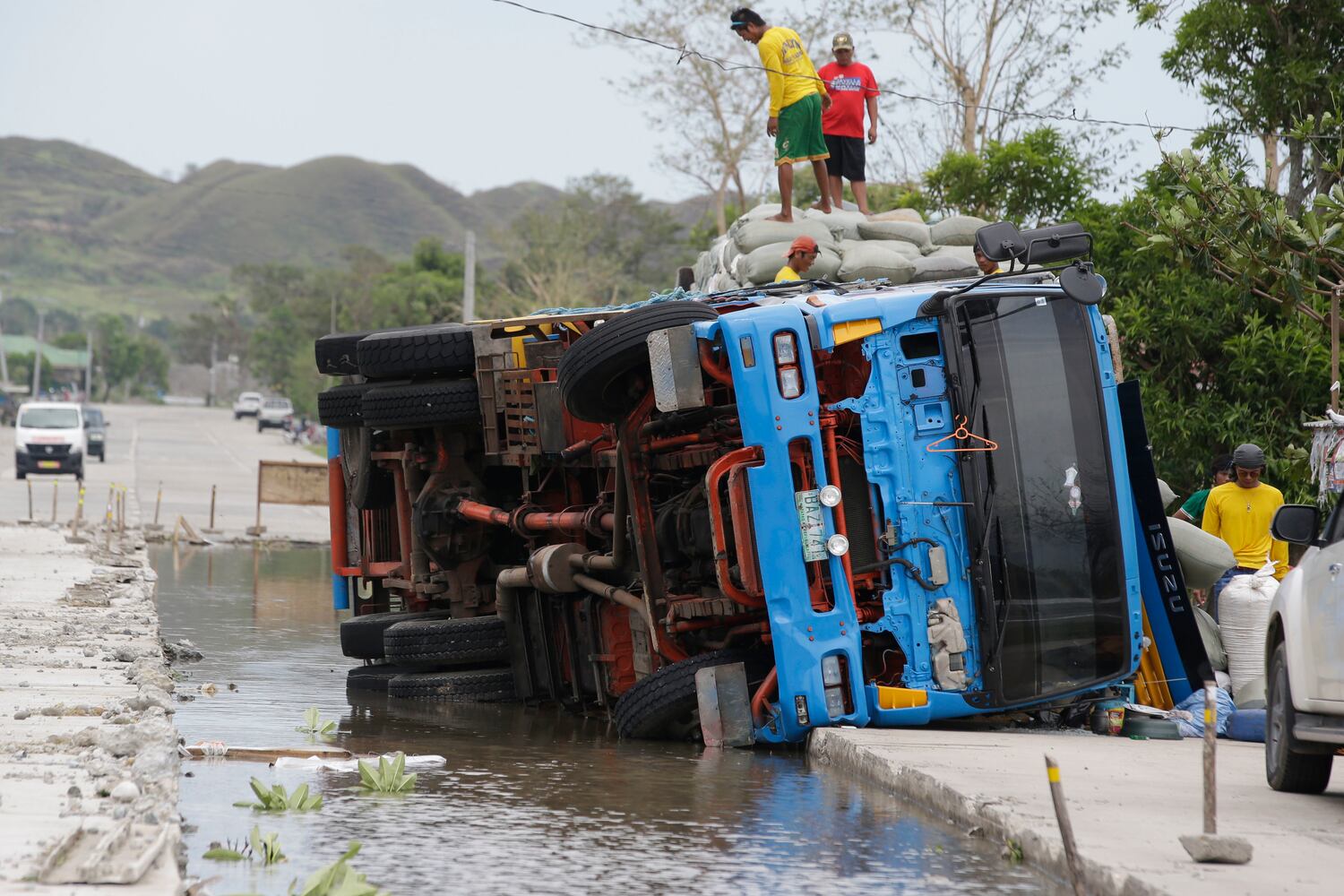 Photos: Typhoon Mangkhut batters Philippines