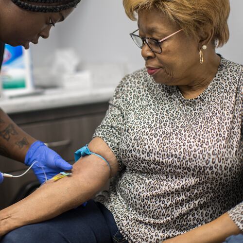 A phlebotomist working with Emory University takes a blood sample from Brunswick resident Etta Brown as part of a study by the college into potential long-term health effects of exposure to chemicals present in Superfund sites around the Brunswick area. The Emory researchers are analyzing blood samples for contaminants including lead, mercury, arsenic, cadmium and PCBs. (Stephen B. Morton/AJC)
