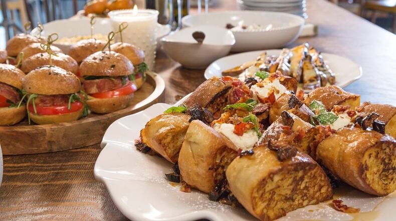 Vero Pizza & Pasta provides ingredients, recipes and instructional videos so people can make meals at home.