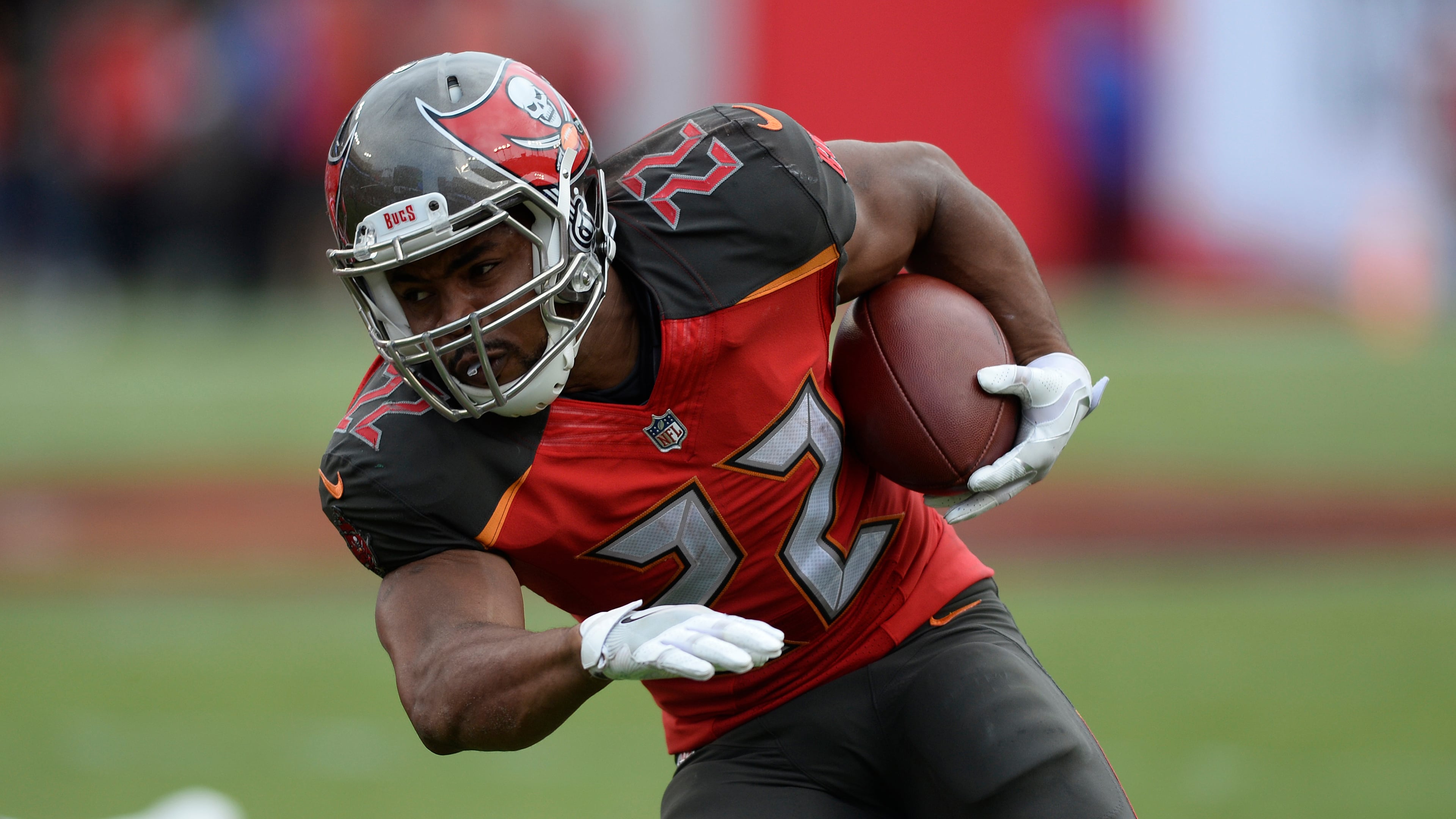 FILE - Tampa Bay Buccaneers running back Doug Martin (22) during the second half of an NFL football game against the New York Jets Sunday, Nov. 12, 2017, in Tampa, Fla. (AP Photo/Jason Behnken,File)