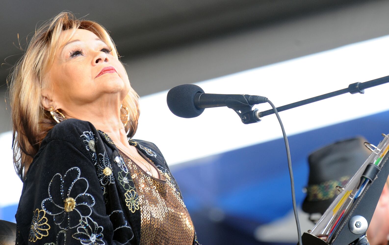 See which music icons we said farewell to this year.