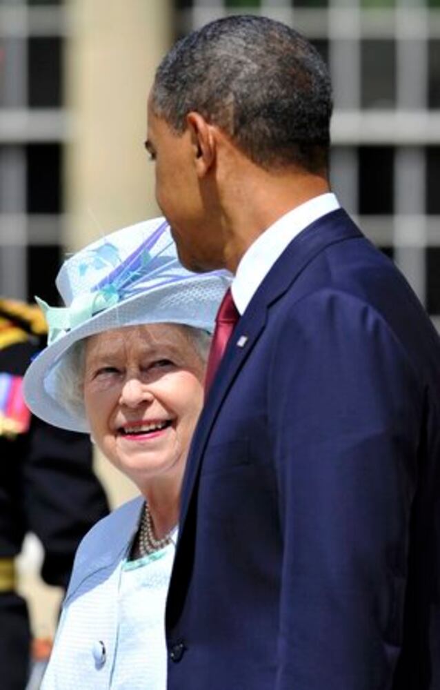 Obamas visit Buckingham Palace