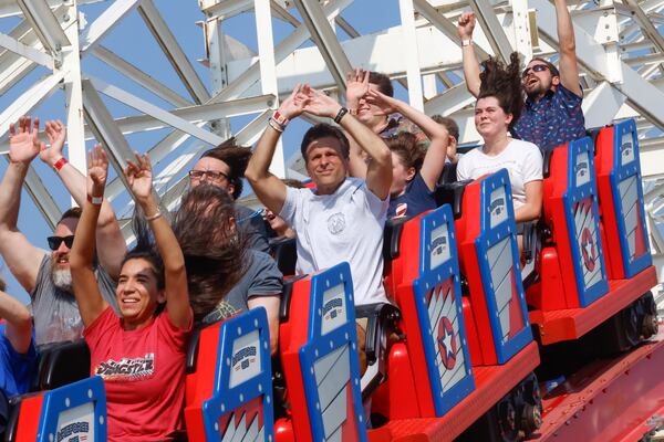 Super-rider James Fordham. (And a little commotion for the excellent shot, by AJC photographer Arvin Temkar.)