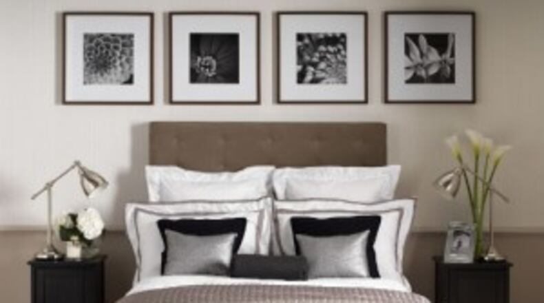 Choose neutral colors that will appeal to all your guests.