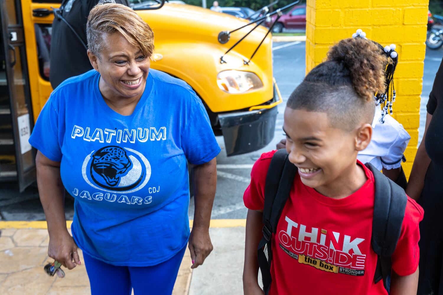 Stoneview Elementary students get big welcome back to school