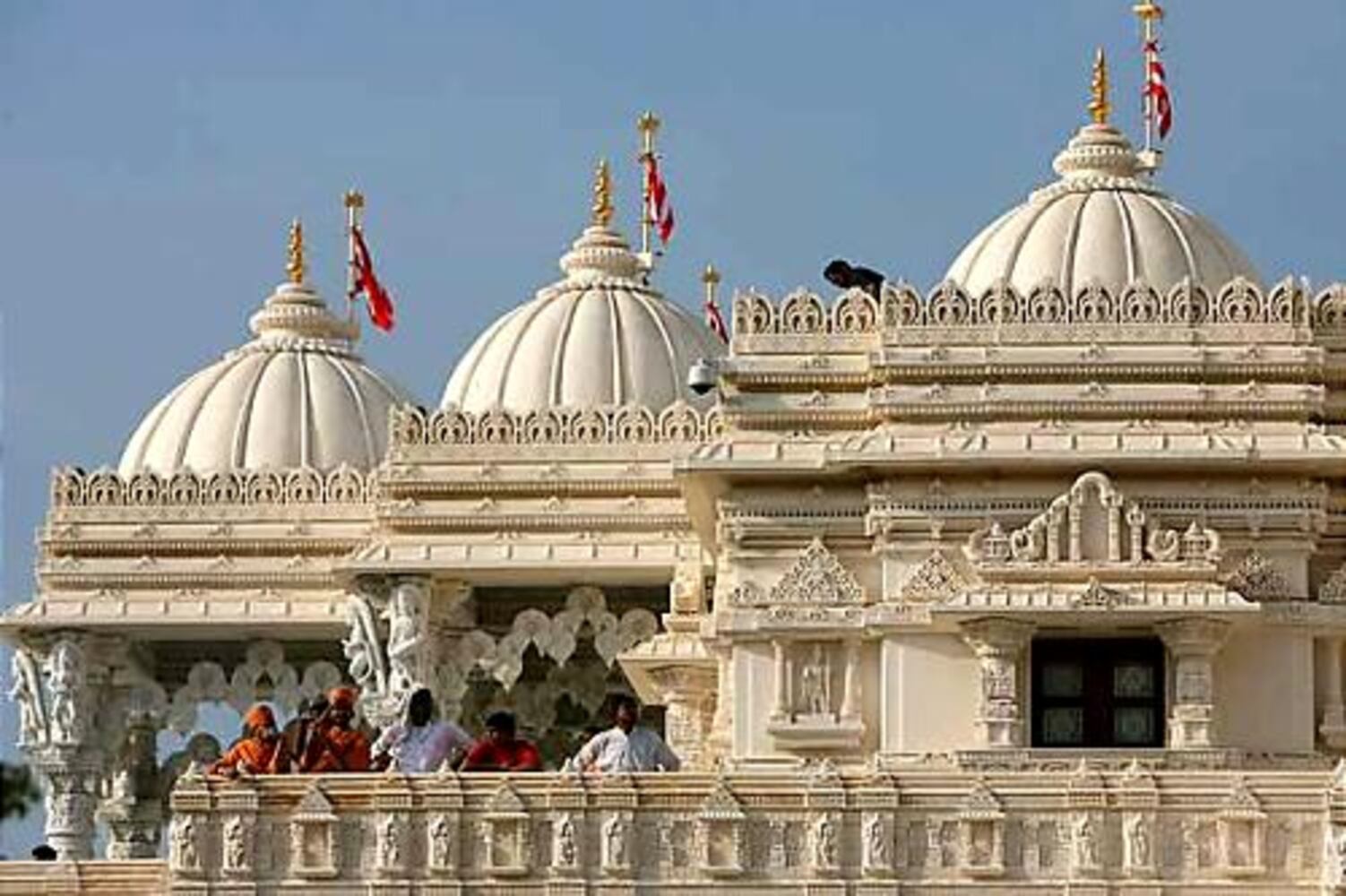 Grand procession for Lilburn Hindu temple