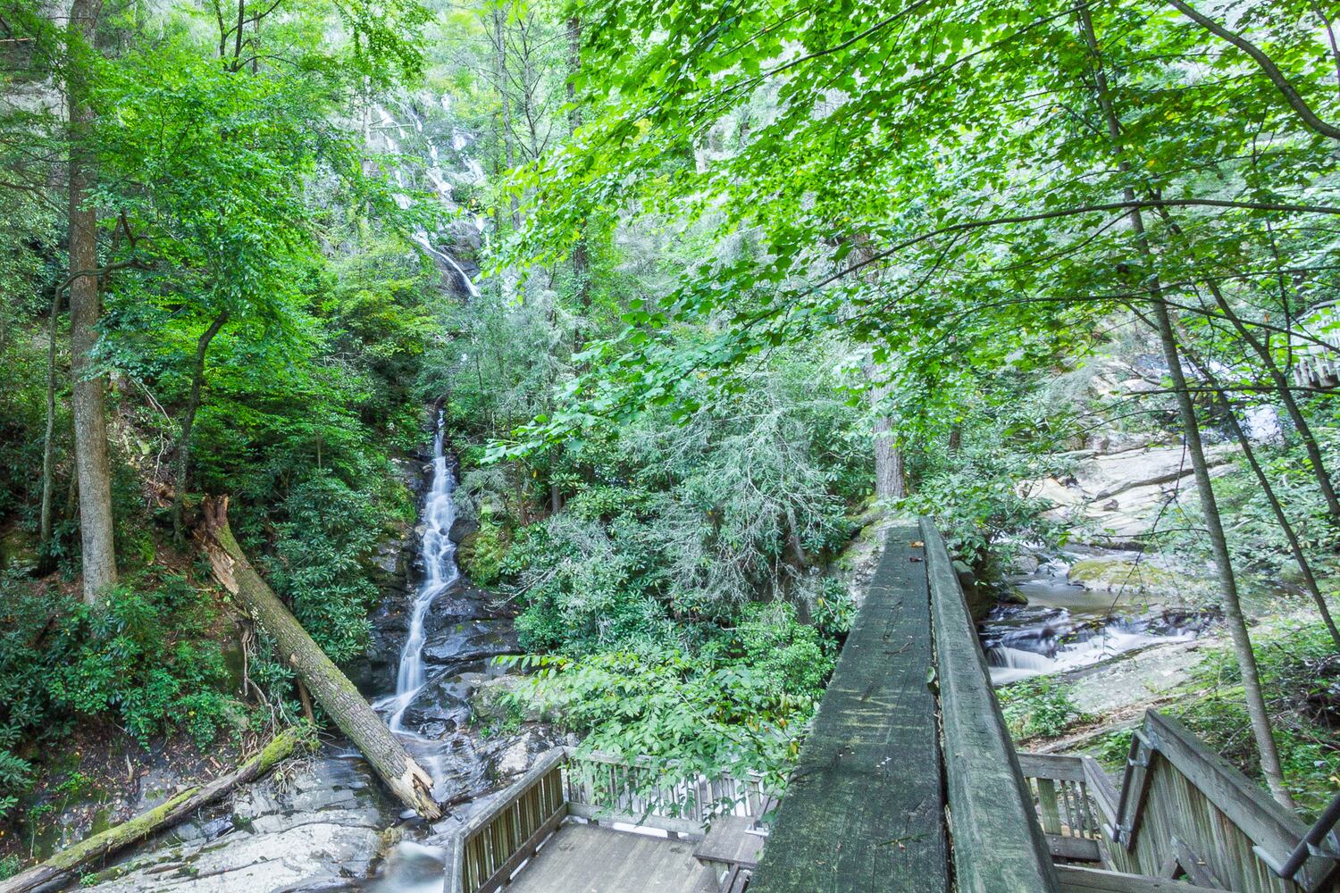 Dukes Creek Falls