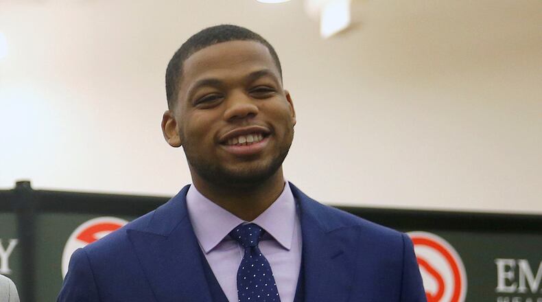 Atlanta Hawksfirst-round draft pick Omari Spellman will miss the start of training camp with shin soreness.(AP photo/John Bazemore)