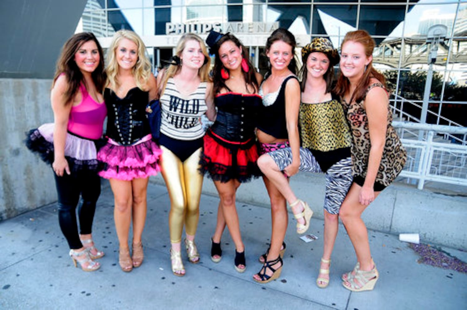 Britney Spears brings 'Femme Fatale' tour to Philips Arena