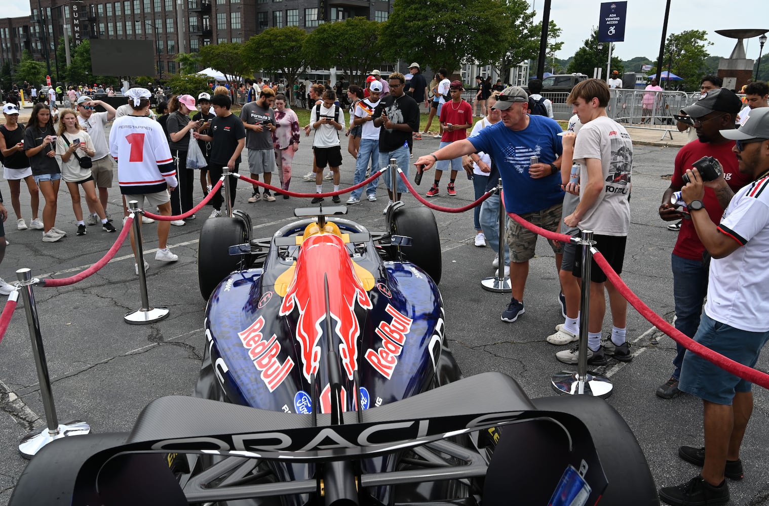Formula 1 demo brings motorsports to Summerhill neighborhood