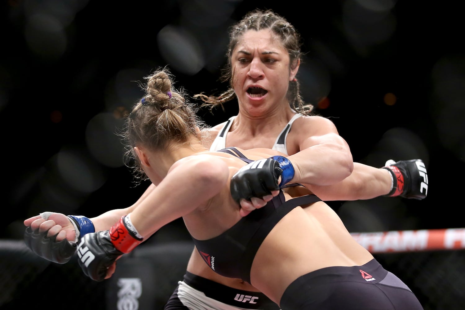 Photos: Rousey knocks out Correia in UFC title bout