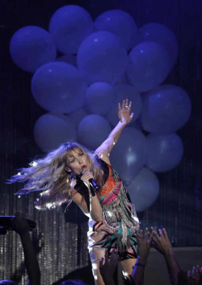 NewNowNext Awards