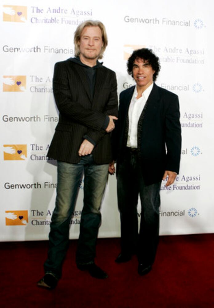 Andre Agassi hosts benefit in Las Vegas