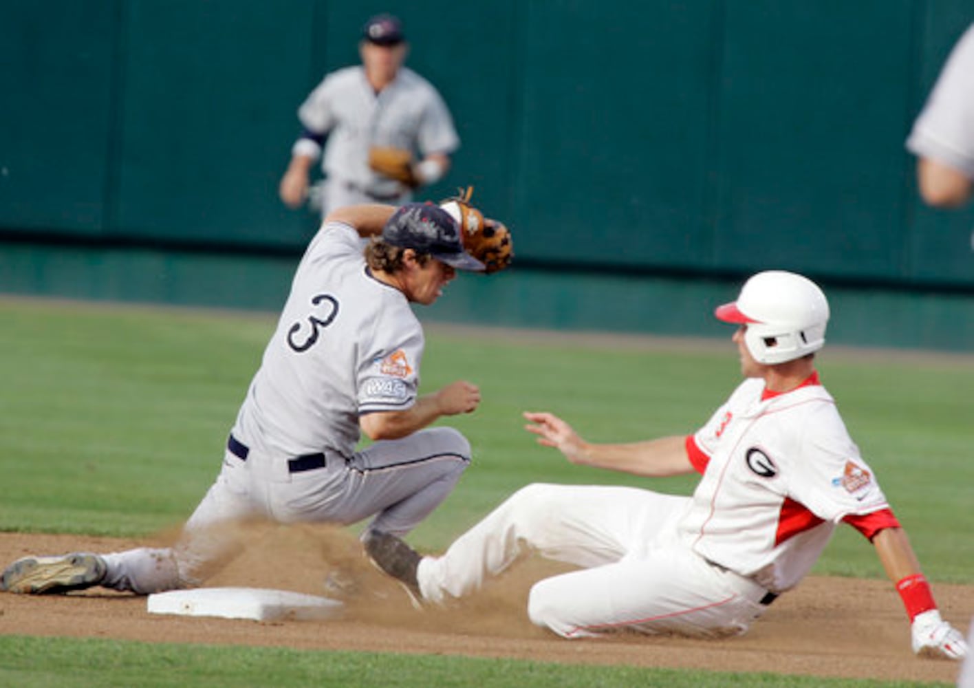 CWS finals, Game 1: Georgia vs. Fresno State