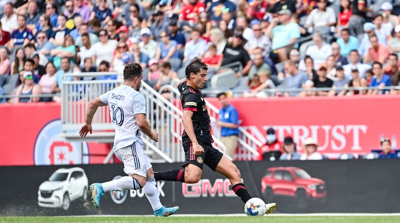 Atlanta United midfielder Santiago Sosa #5 dribbles the ball during the first half of the match against Chicago Fire FC at Soldier Field in Chicago, United States on Saturday July 30, 2022. (Photo by Dakota Williams/Atlanta United)