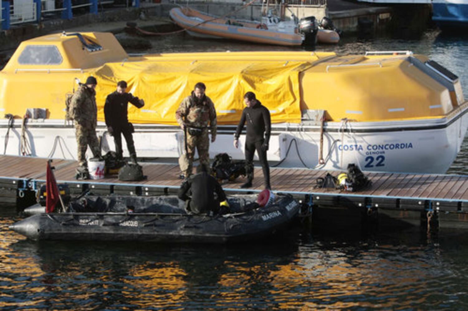Luxury cruise ship capsizes in Italy
