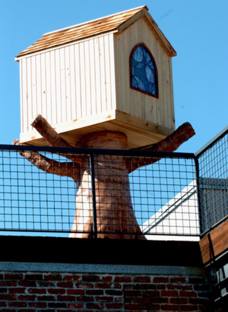 Treehouse as sculpture in northwest Atlanta