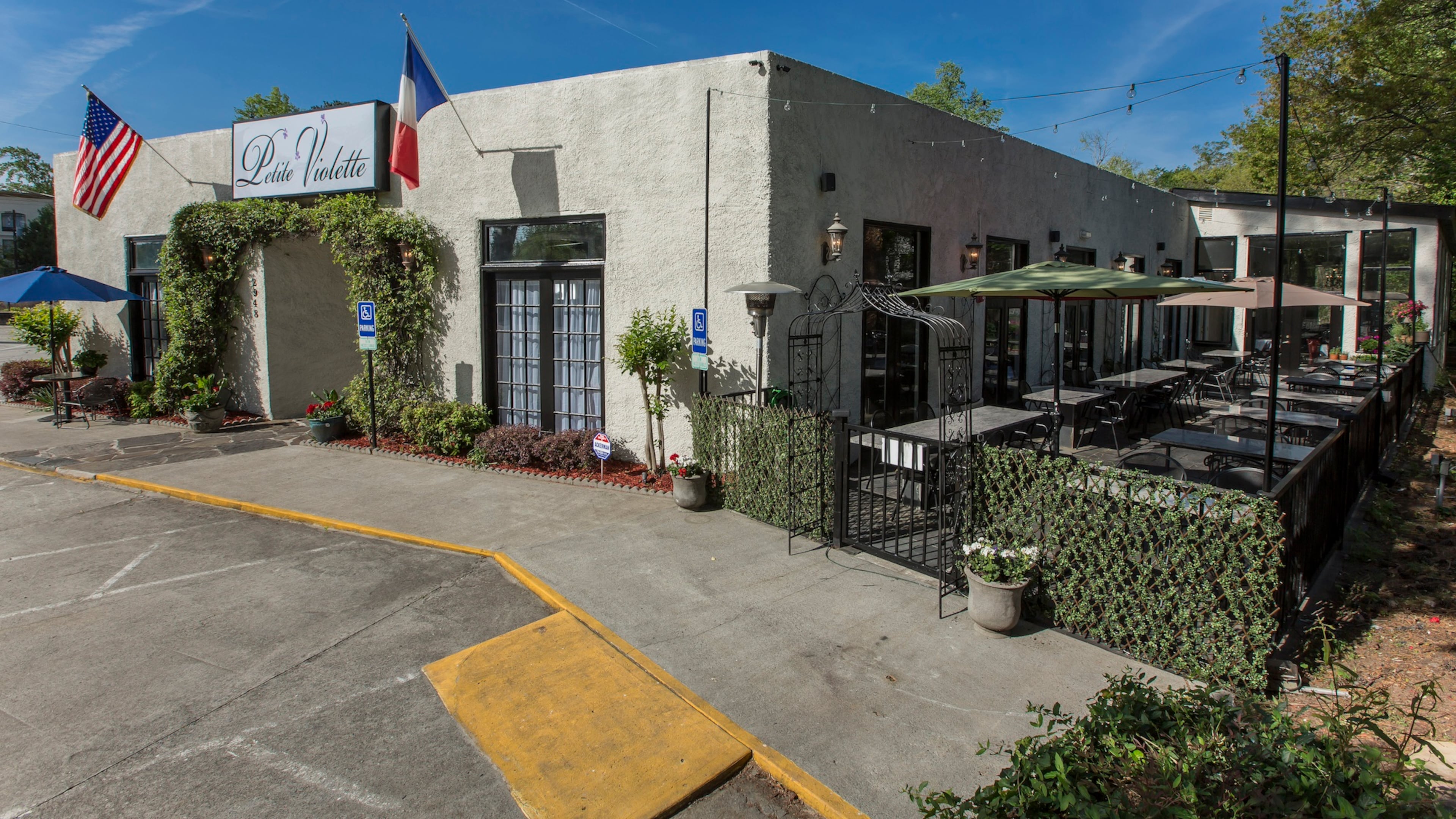 Petite Violette in Brookhaven is holding a fundraiser July 27 for an employee fighting cancer. (Courtesy of Petite Violette/Michie Turpin Photography)