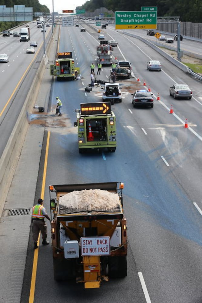 Large paint spill closes I-20 EB in DeKalb