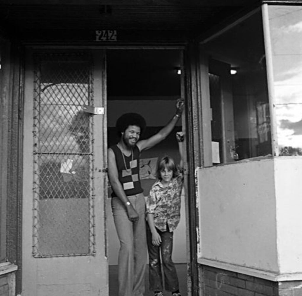 Photo exhibit looks at Cabbagetown in the 70s