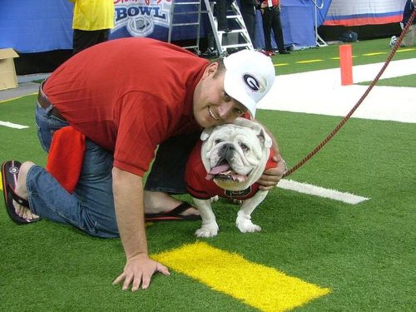 Fans pictures of Uga VI -- No. 1