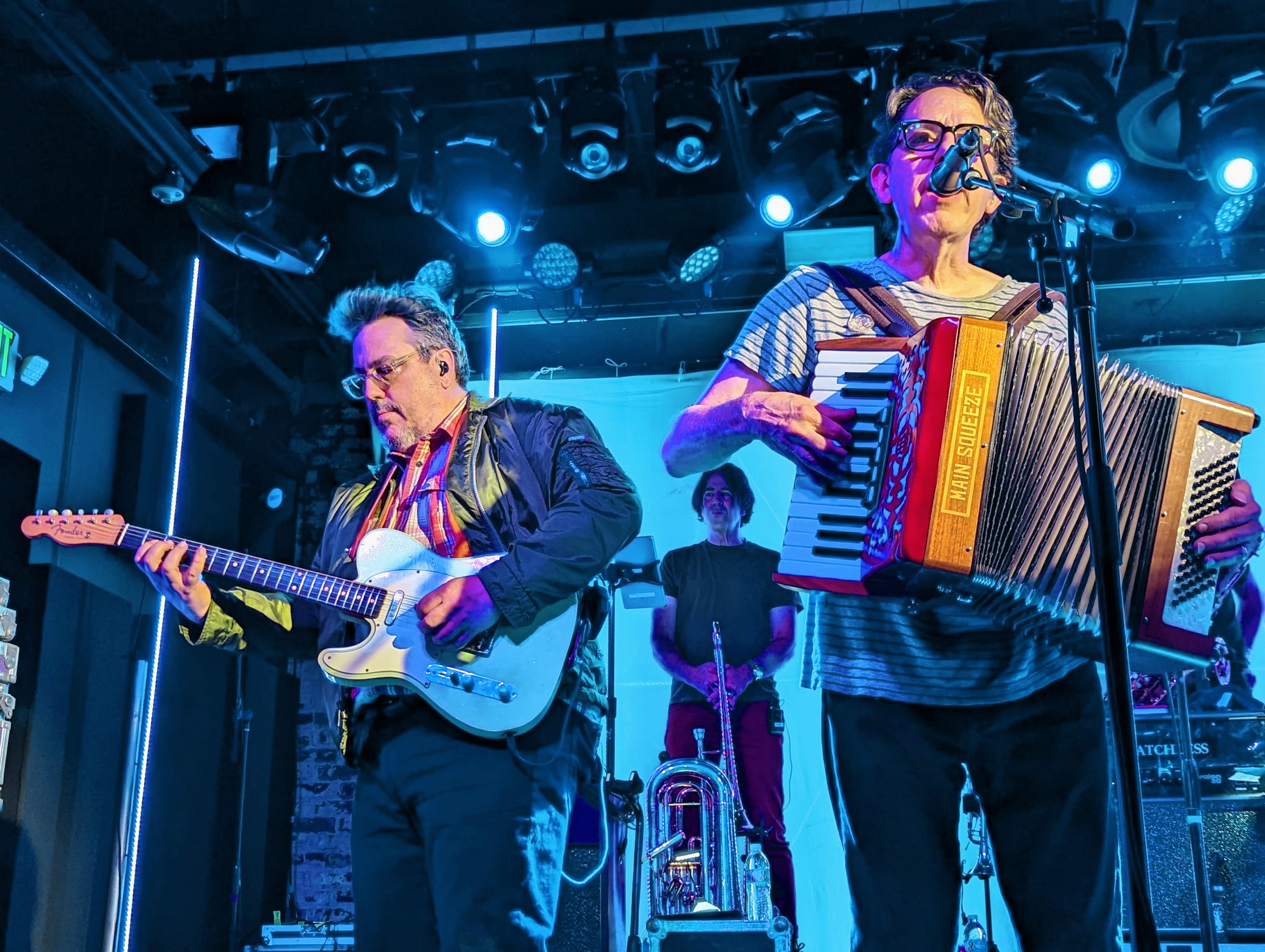 John Flansburgh (left) and John Linnell of They Might Be Giants — pictured at a 2022 gig — have been performing together for more than 40 years together. (Courtesy of Jon Uleis 2022)