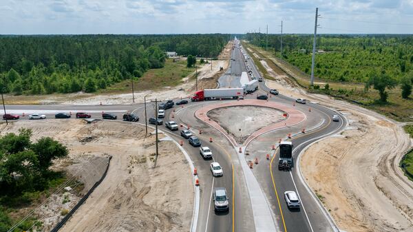 Traffic congestion on Genesis Drive and U.S. Hwy 280 after a shift change at the Hyundai Metaplant in Bryan County on April 23, 2025. (Justin Taylor for the AJC)