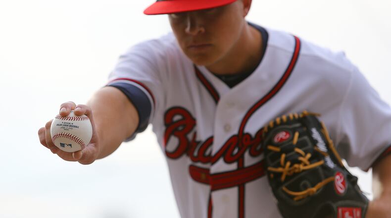 Kris Medlen struck out five and walked none Wednesday night. CURTIS COMPTON / CCOMPTON@AJC.COM