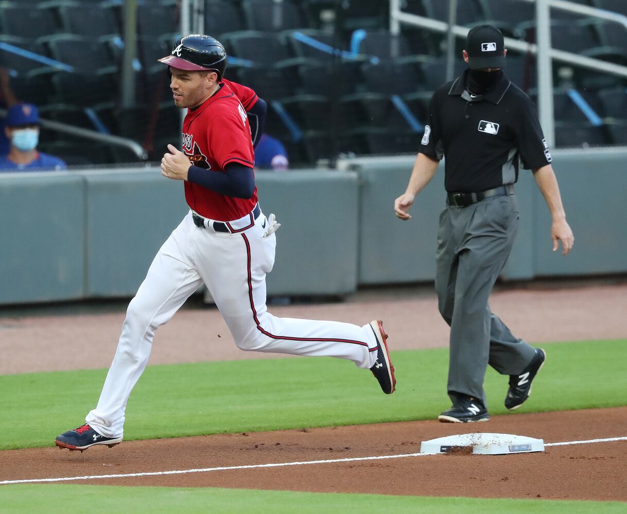 Braves face Mets at Truist Park