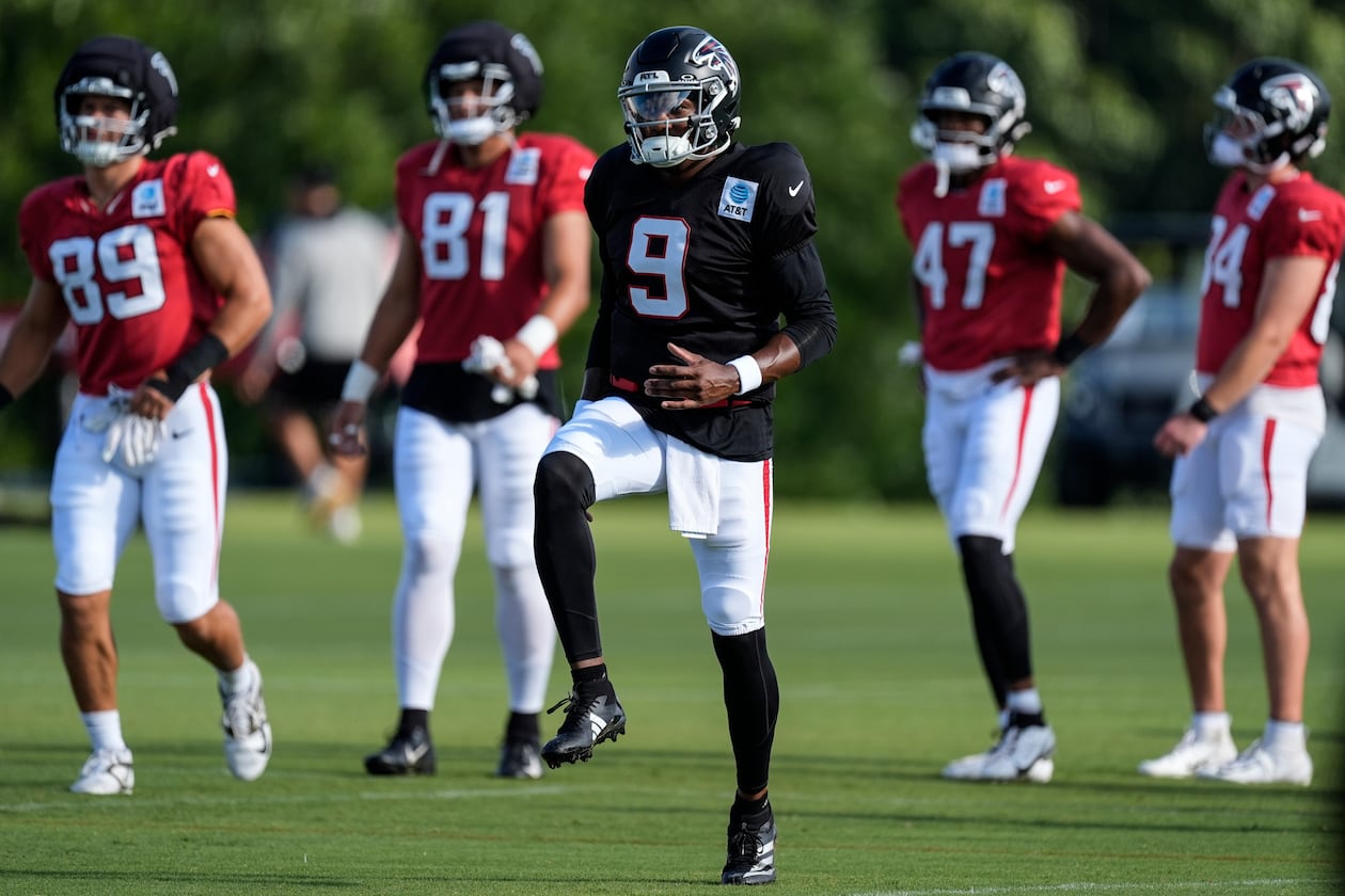 Falcons quarterback Michael Penix Jr. (9) works out at training camp Monday, Aug. 3, 2026, in Flowery Branch, Ga. (Mike Stewart/AP)
