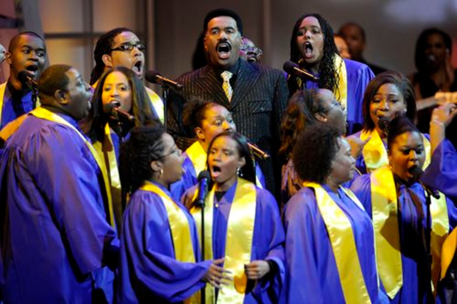 BET's "Celebration of Gospel" concert inspires music lovers in L.A.