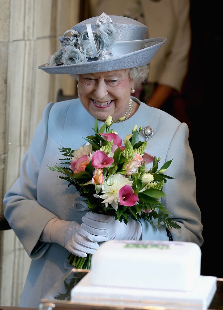 Queen Elizabeth presents the Centenary Women's Institute 'baton'