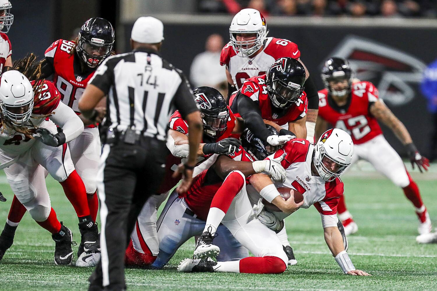 Photos: Falcons end five-game skid with rout of Cardinals