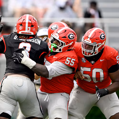 Georgia center Zykie Helton (55) blocks Georgia Quintavius Johnson (3) during 2026 G-Day spring football game at Sanford Stadium, Saturday, April 18, 2026, in Athens. (Hyosub Shin/AJC)