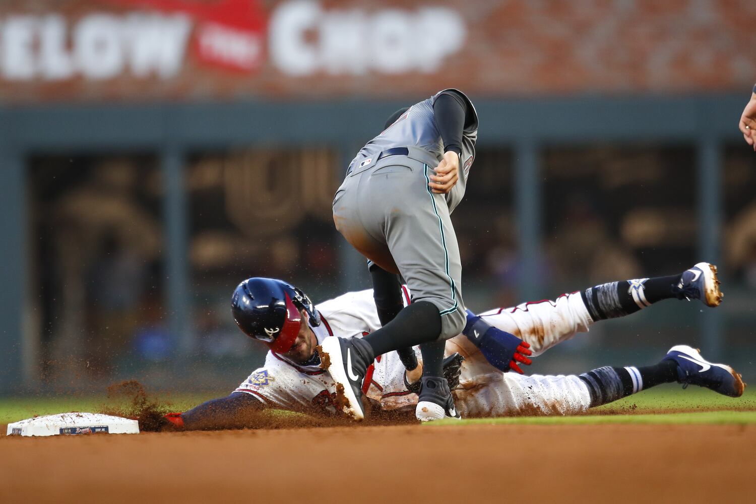 Photos: Braves open series against the Diamondbacks