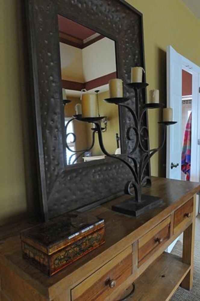 Santa Fe style defines Smyrna home