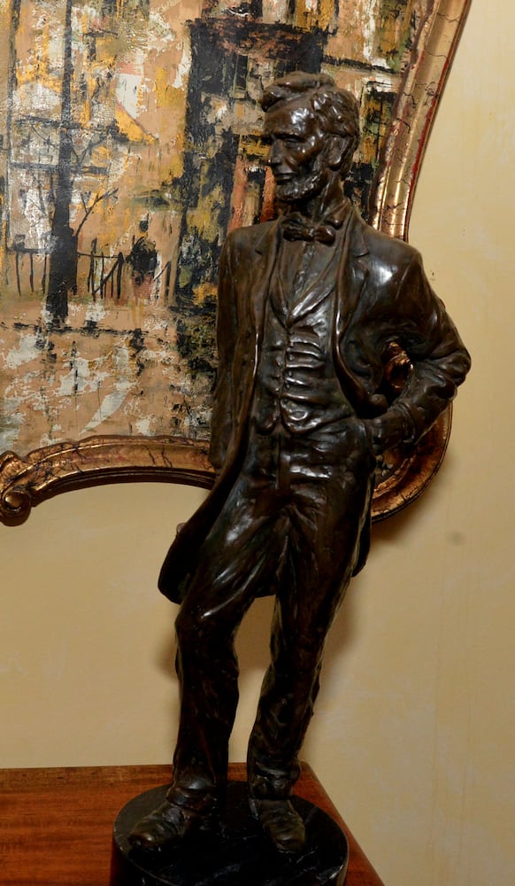 Gene Griessman and his Lincoln memorabilia