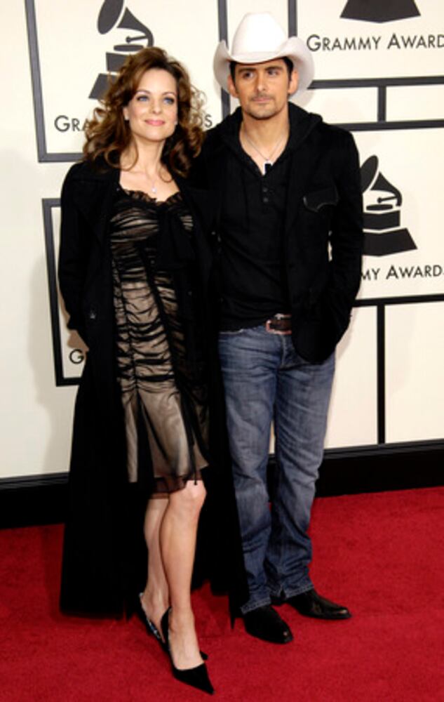 Music stars begin arriving at Grammy Awards