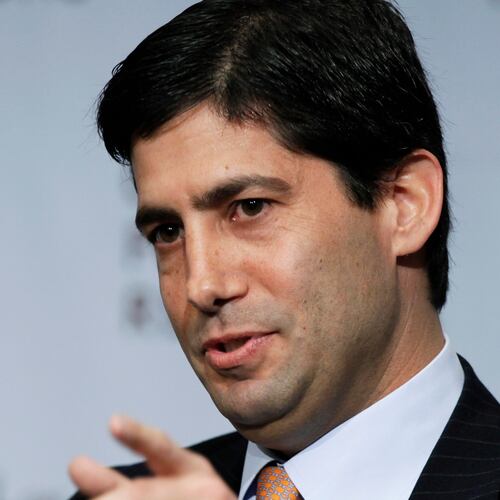 FILE - Kevin Warsh, visiting fellow at the Hoover Institution, speaks at the Council on Foreign Relations in a panel discussion on "Central Banking in an Age of Improvisation," Nov. 28, 2011 in New York. (AP Photo/Mark Lennihan, File)
