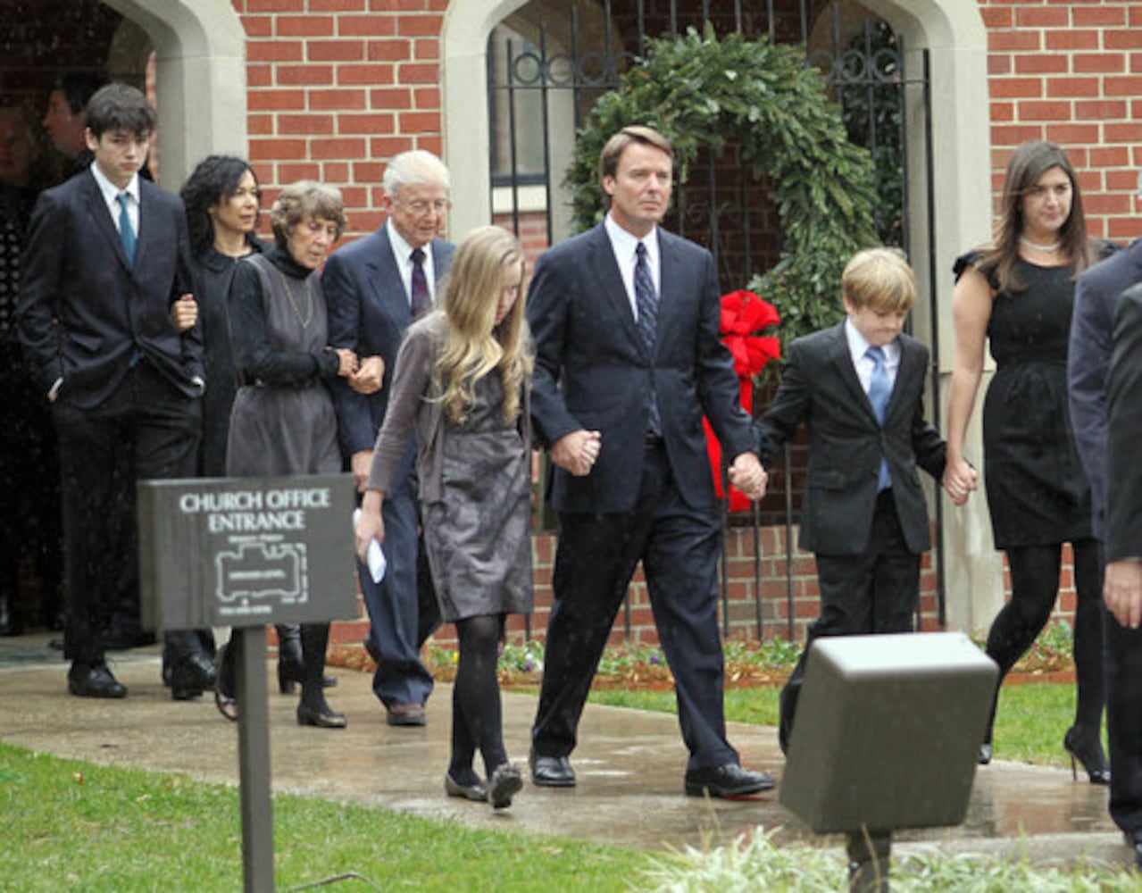 Elizabeth Edwards' funeral