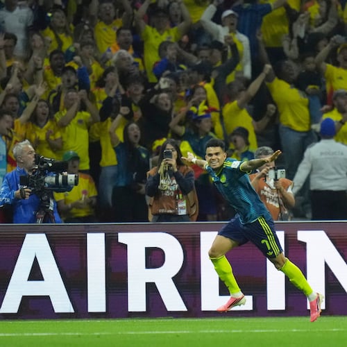 Colombia's Luis Diaz (7) celebrates after scoring his team's second goal during the World Cup Group K soccer match between Uzbekistan and Colombia in Mexico City, Wednesday, June 17, 2026. (AP Photo/Eduardo Verdugo)